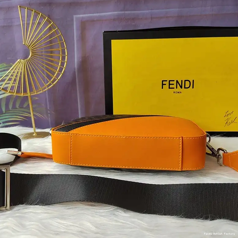 Vintage HOT Case Orange Camera Fabric FF Motif Compact In Fendi Brown 0426